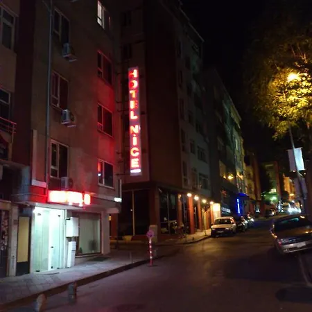 Nice Hotel Istanboel